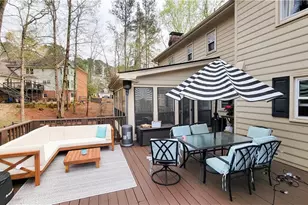 8595 Woodledge Ln, Roswell, GA 30076 - Photo 11