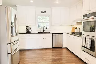 8595 Woodledge Ln, Roswell, GA 30076 - Photo 7