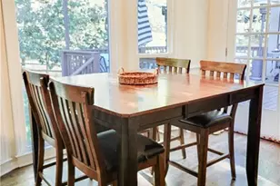 8595 Woodledge Ln, Roswell, GA 30076 - Photo 9