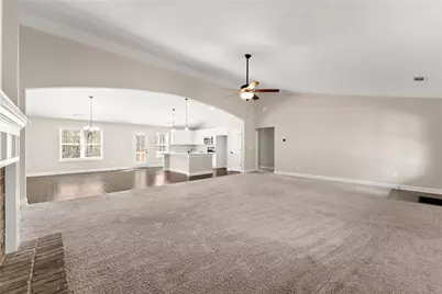 561 Oconee Lane, Commerce, GA 30529 - Photo 7