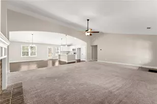 561 Oconee Ln, Commerce, GA 30529 - Photo 7