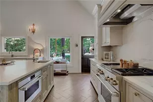 950 Jones Rd, Roswell, GA 30075 - Photo 19