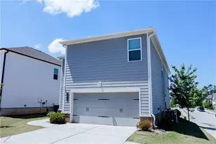 4355 Magpie Dr, Hoschton, GA 30548 - Photo 3