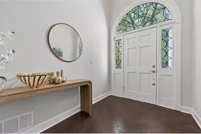 11 Mooregate Square NW, Atlanta, GA 30327 - Photo 3