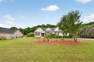 1221 Bridge Crest Dr, Winder, GA 30680 - Photo 3
