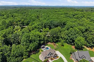 7470 Hedgerose Dr, Cumming, GA 30028 - Photo 5