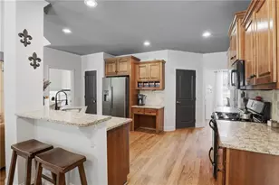 7470 Hedgerose Dr, Cumming, GA 30028 - Photo 21