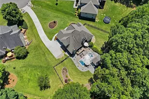 7470 Hedgerose Dr, Cumming, GA 30028 - Photo 51