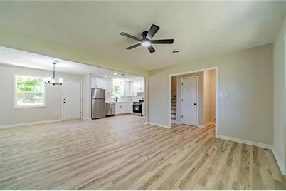 1351 Sommerset Drive, Lawrenceville, GA 30043 - Photo 11