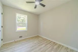 1351 Sommerset Dr, Lawrenceville, GA 30043 - Photo 21