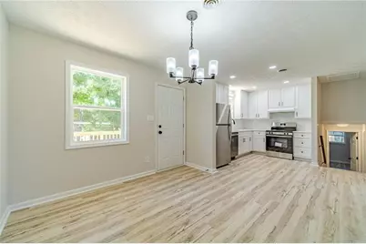 1351 Sommerset Drive, Lawrenceville, GA 30043 - Photo 15