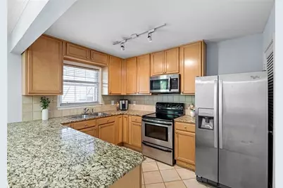 1101 Collier Rd NW #U3, Atlanta, GA 30318 - Photo 9