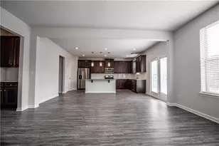 5410 Mirror Lake Dr, Cumming, GA 30028 - Photo 3
