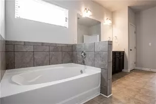 5410 Mirror Lake Dr, Cumming, GA 30028 - Photo 25