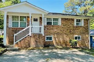 656 Cedar Ave NW, Atlanta, GA 30318 - Photo 1