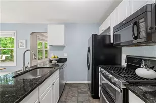304 Rose Creek Way, Woodstock, GA 30189 - Photo 15