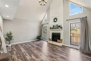 504 Tara Ct, Woodstock, GA 30188 - Photo 3