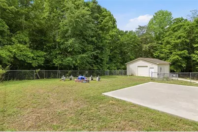 949 Smallwood Drive, Commerce, GA 30529 - Photo 35