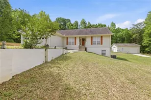 949 Smallwood Dr, Commerce, GA 30529 - Photo 5