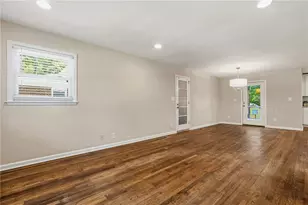 2670 Woodridge Dr, Decatur, GA 30033 - Photo 5
