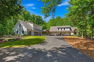 7246 Plantation Ln, Cumming, GA 30028 - Photo 5