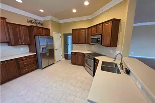 1213 Dawnview Dr, Locust Grove, GA 30248 - Photo 5