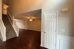 609 Vaughan Dr, Hampton, GA 30228 - Photo 3