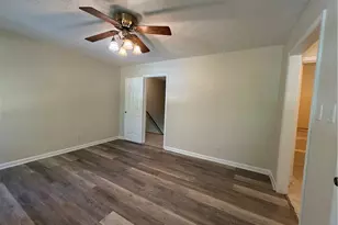 883 Yorkshire Ln, Lawrenceville, GA 30044 - Photo 13
