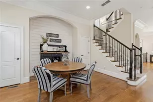 906 Dumaine Trce, Sandy Springs, GA 30328 - Photo 15