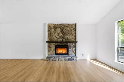 996 Park Forest Trail NW, Lilburn, GA 30047 - Photo 7