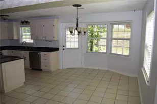 2554 Red Barn Road SW, Marietta, GA 30064 - Photo 11