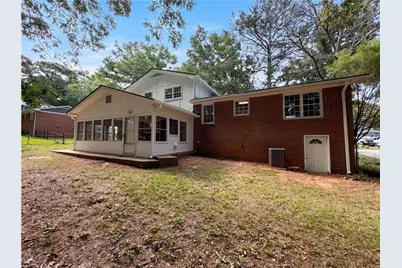 1938 Surrey Trail SE, Conyers, GA 30013 - Photo 5