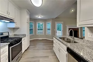 142 Hartwood Dr, Woodstock, GA 30189 - Photo 7