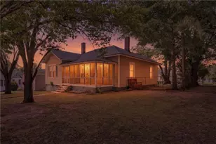 41 Poplar St, Porterdale, GA 30014 - Photo 5