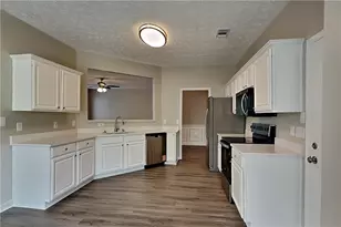 263 Colony Center Dr, Woodstock, GA 30188 - Photo 5