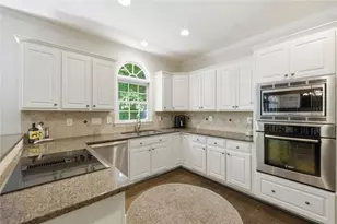 2046 Kinsmon Dr, Marietta, GA 30062 - Photo 15