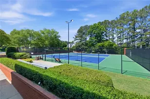 2046 Kinsmon Dr, Marietta, GA 30062 - Photo 57