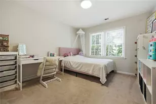 2046 Kinsmon Dr, Marietta, GA 30062 - Photo 45