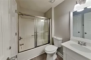 345 Deerwood Dr, Suwanee, GA 30024 - Photo 15