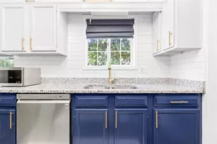 1150 Creekwood Cove, Lawrenceville, GA 30046 - Photo 11