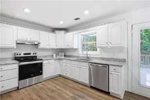 1029 Woodlawn Dr, Cleveland, GA 30528 - Photo 11