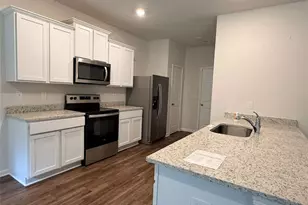 221 Limestone Cir, Conyers, GA 30013 - Photo 5