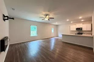 221 Limestone Cir, Conyers, GA 30013 - Photo 3