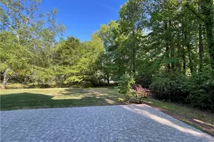 10730 Pinewalk Forest Cir, Alpharetta, GA 30022 - Photo 23