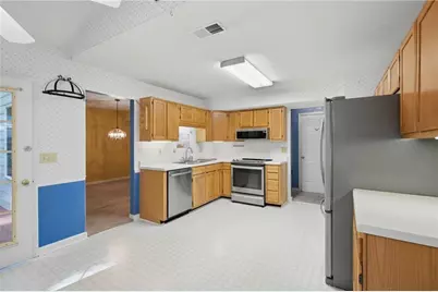 1984 Branches Way, Lawrenceville, GA 30043 - Photo 15
