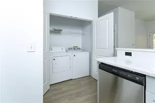 870 Mayson Turner Rd NW, Atlanta, GA 30314 - Photo 17