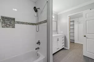 1704 Brighton Point, Atlanta, GA 30328 - Photo 21