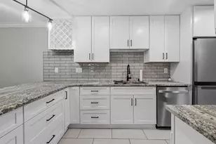 1704 Brighton Point, Atlanta, GA 30328 - Photo 5