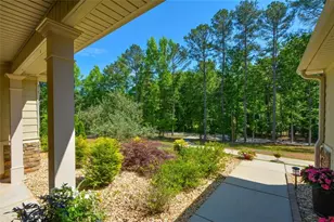 894 Happy Valley Cir, Newnan, GA 30263 - Photo 17