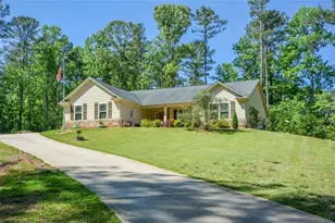 894 Happy Valley Cir, Newnan, GA 30263 - Photo 1
